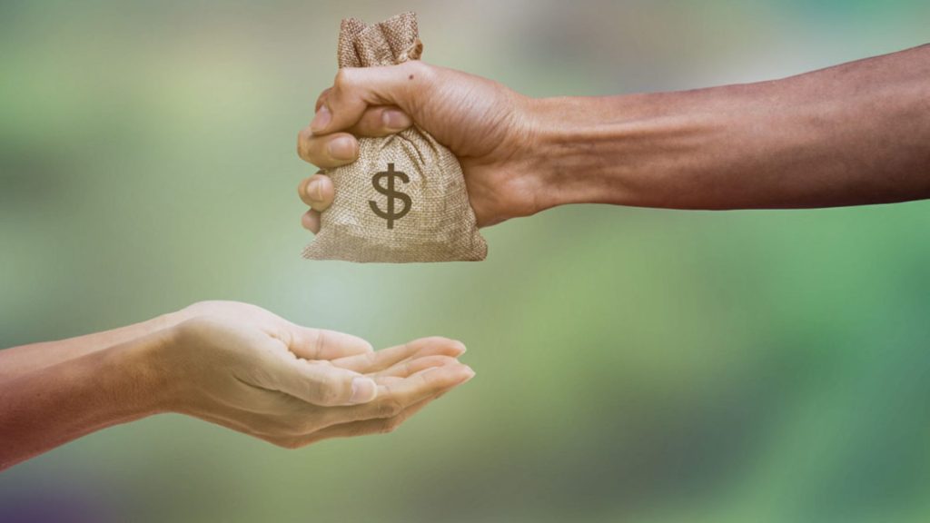 ¿Pedir dinero a tu familia y amigos?